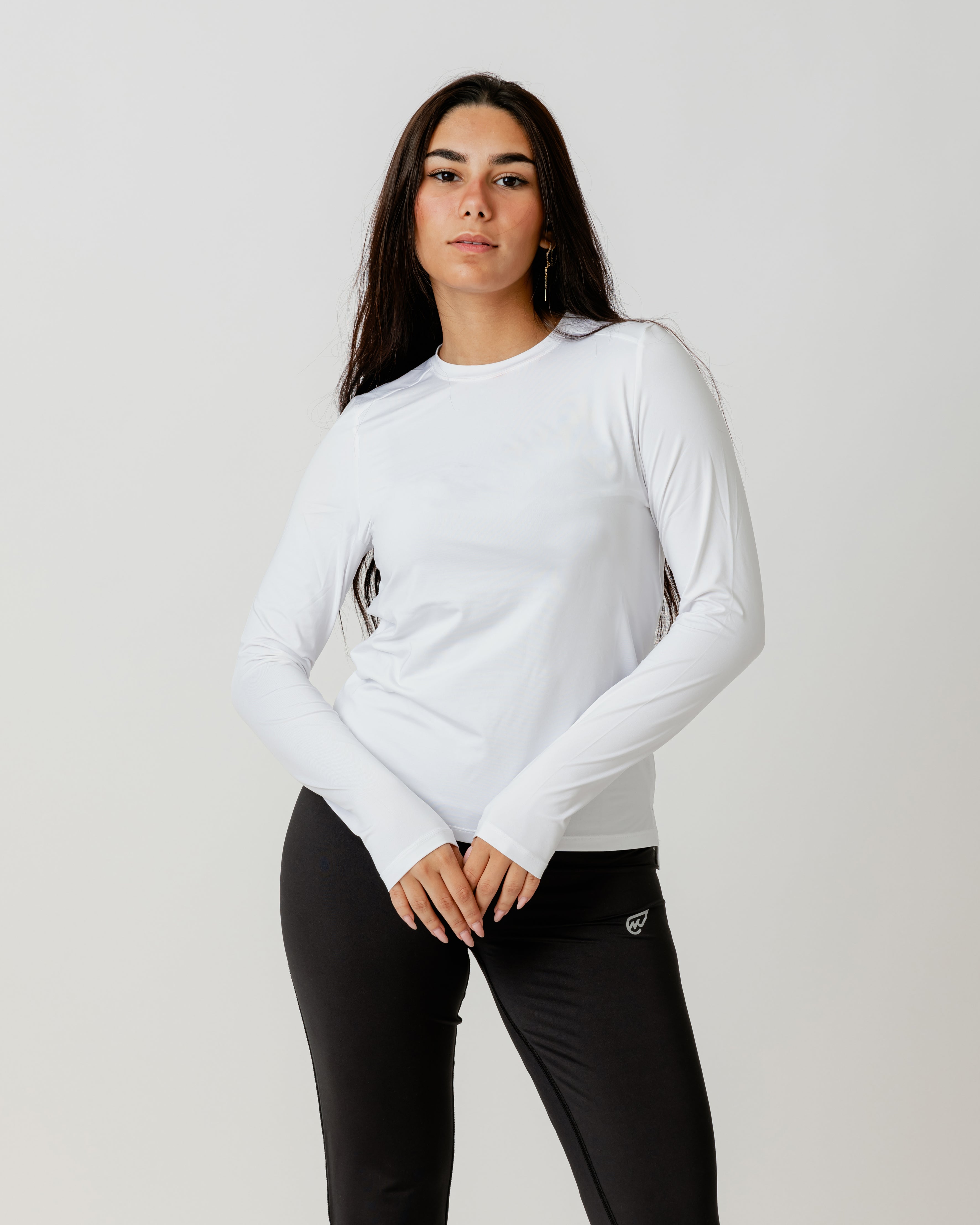 Endure Essentials بأكمام طويلة