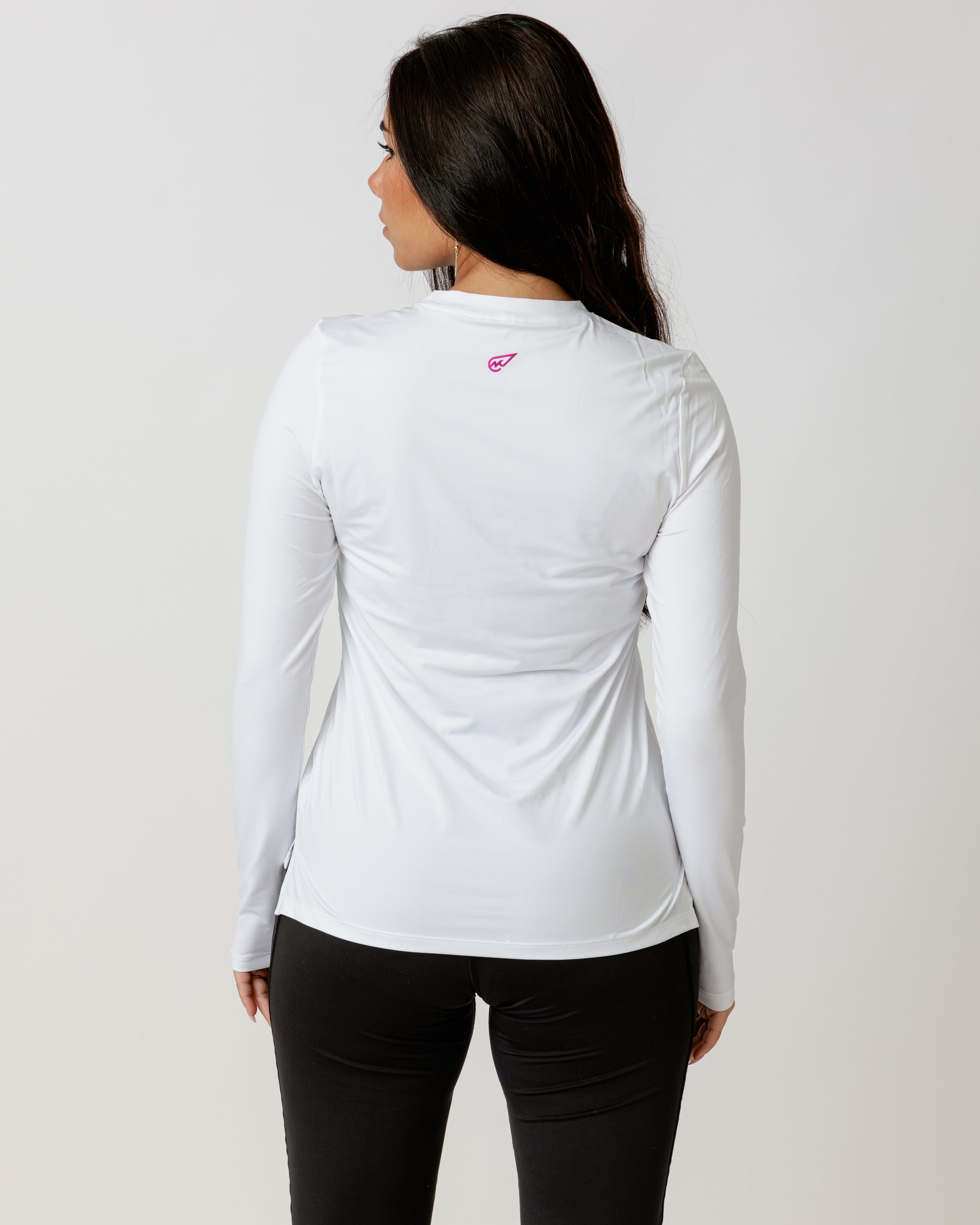 Endure Essentials بأكمام طويلة