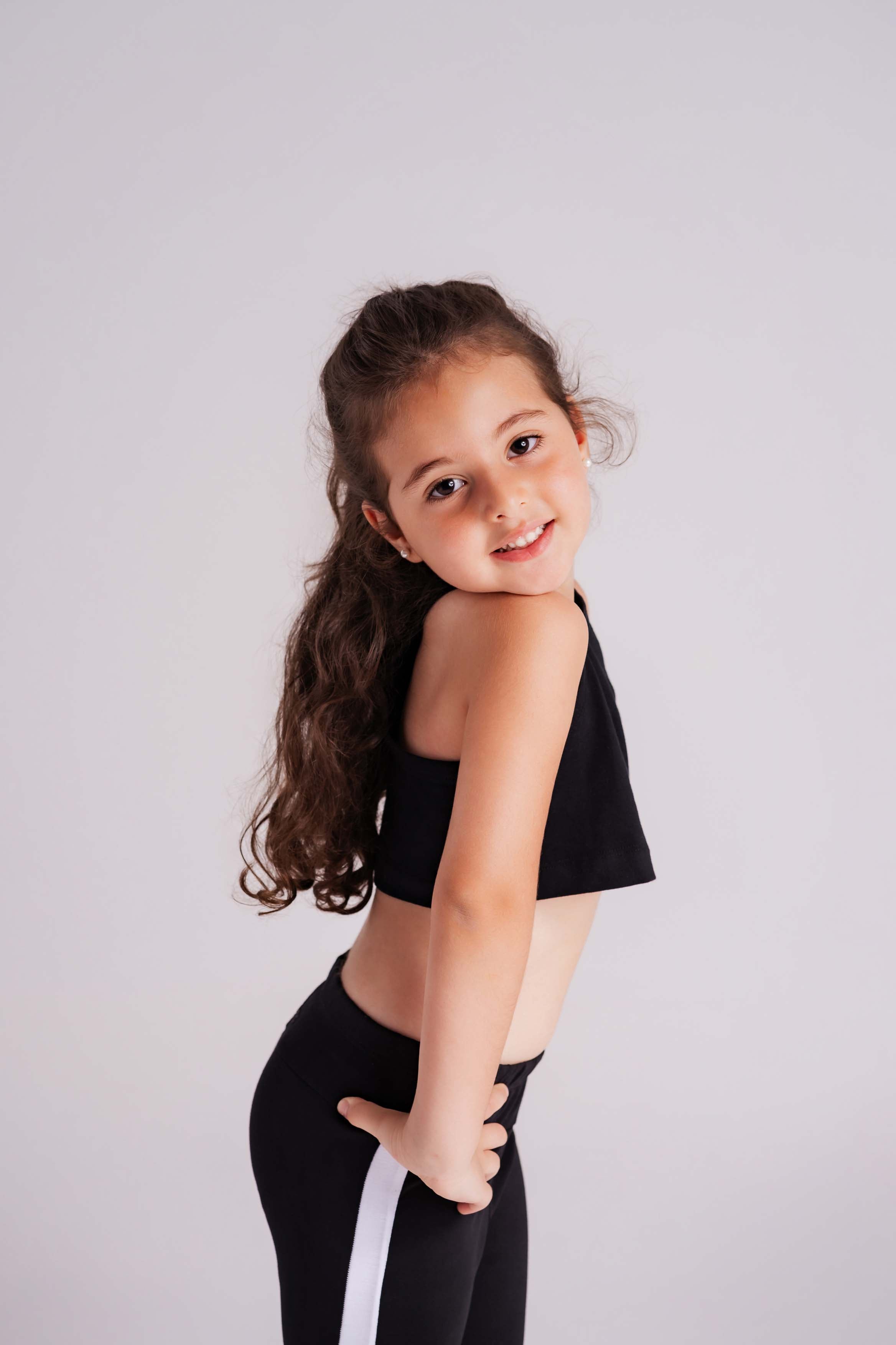 Girls Essential Crop Tank