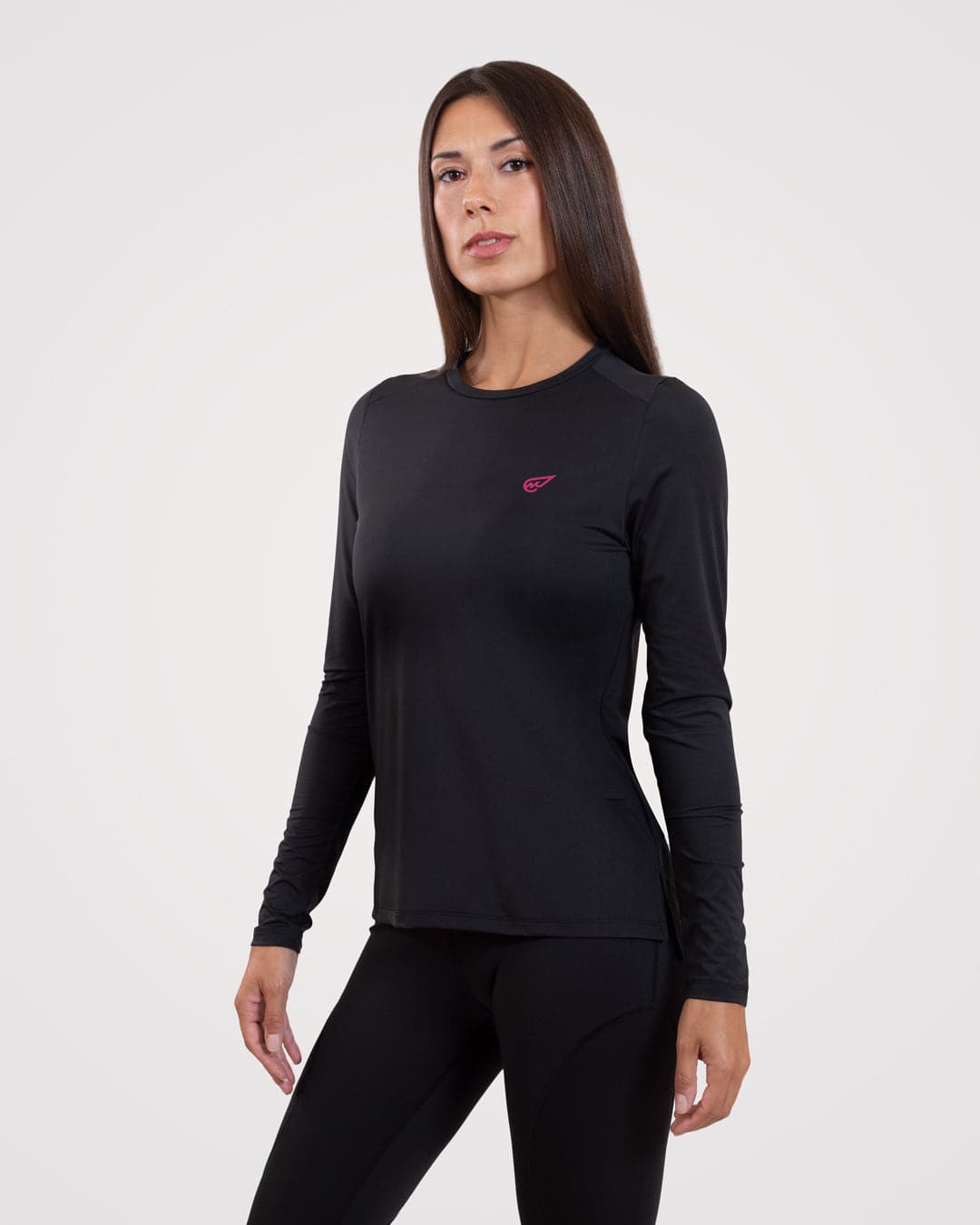 Endure Essentials بأكمام طويلة