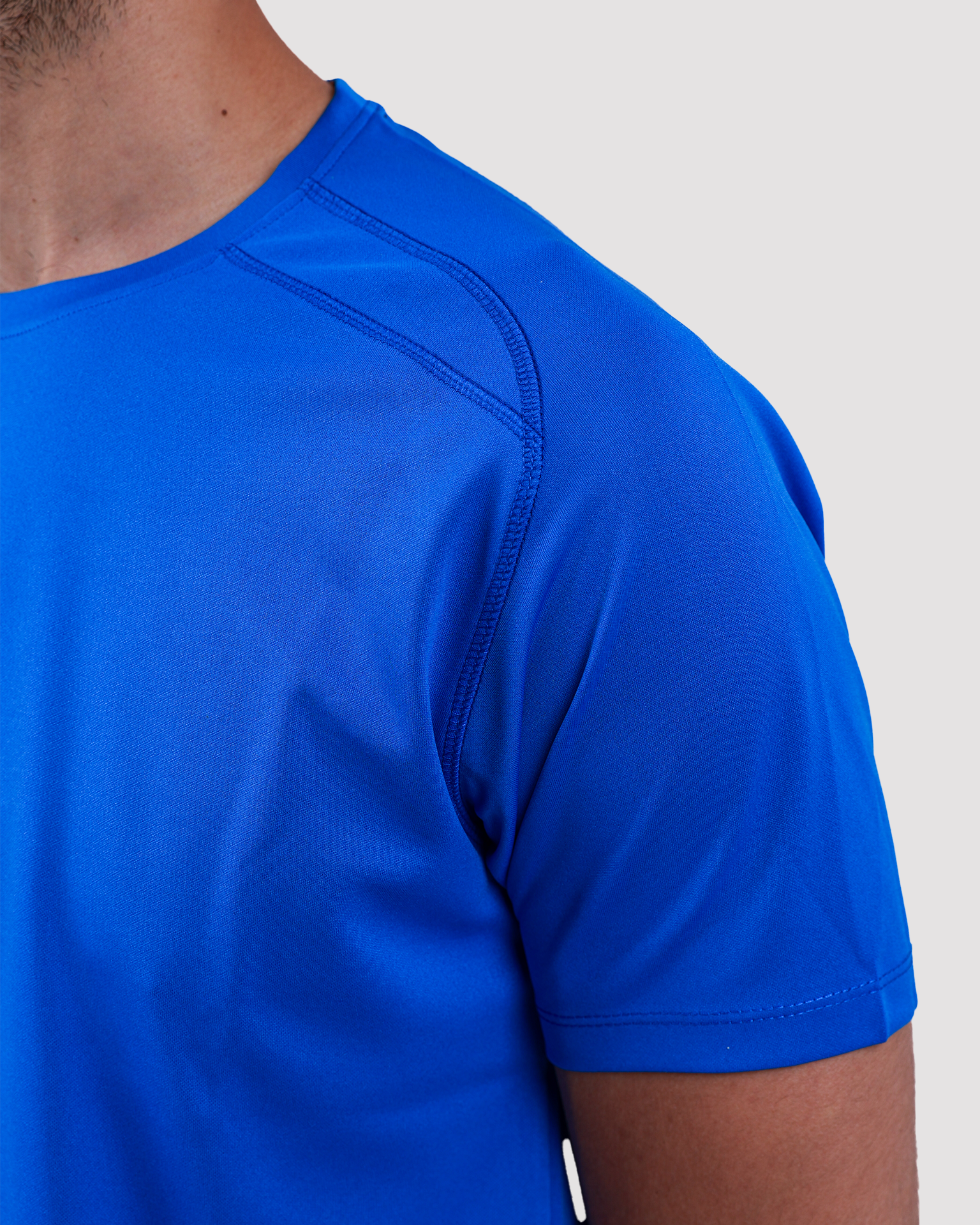 تي شيرت تدريب بمقاس عادي