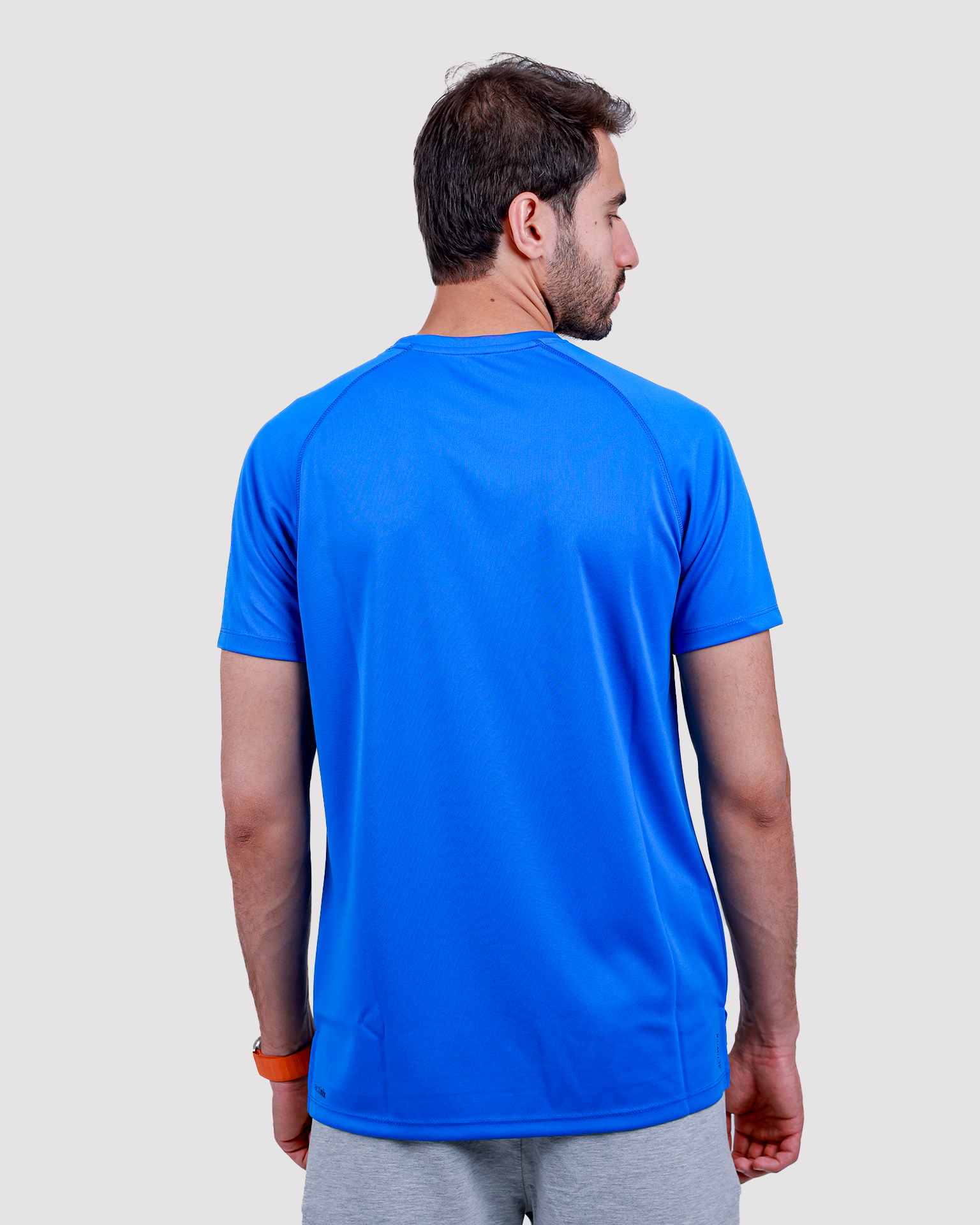 تي شيرت تدريب بمقاس عادي