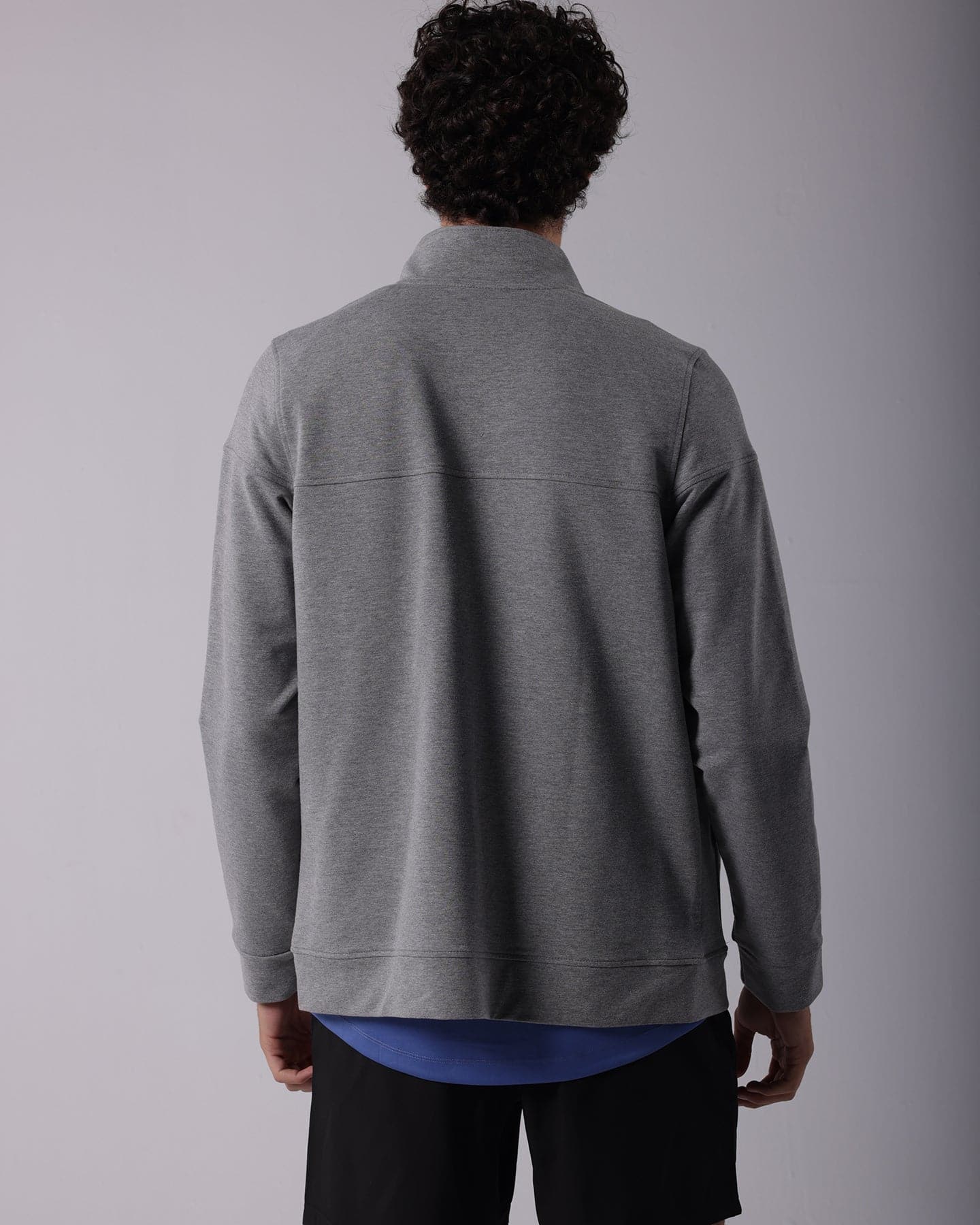 قميص رياضي من ميلتون